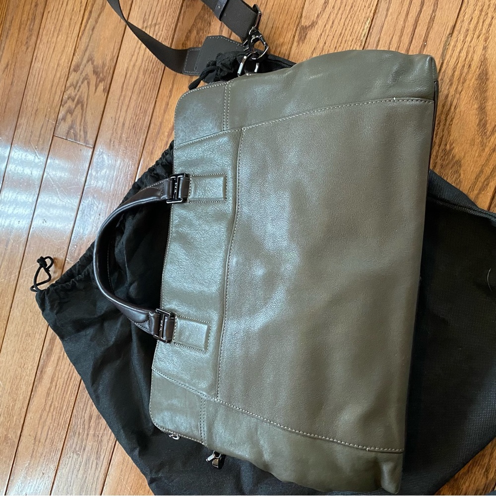 Tumi Briefcase - Picture 9 of 10